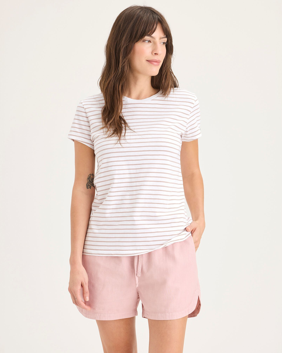 Front view of model wearing Gilly Pale Mauve Favorite Tee Shirt, Slim Fit.