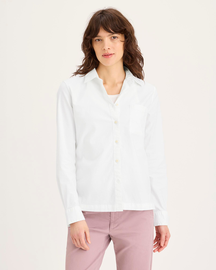 Front view of model wearing Lucent White 1-Pocket Shirt, Regular Fit.