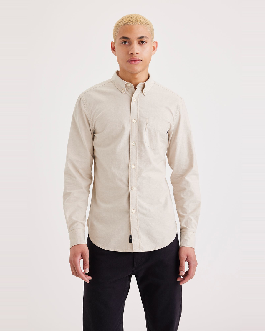 Front view of model wearing Lucent White Men's Slim Fit 2 Button Collar Shirt.